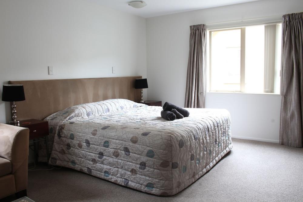 Tresori Motor Lodge Akaroa Kültér fotó