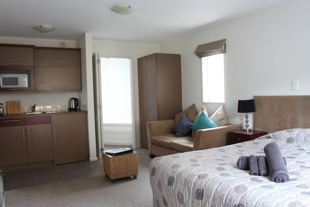 Tresori Motor Lodge Akaroa Kültér fotó